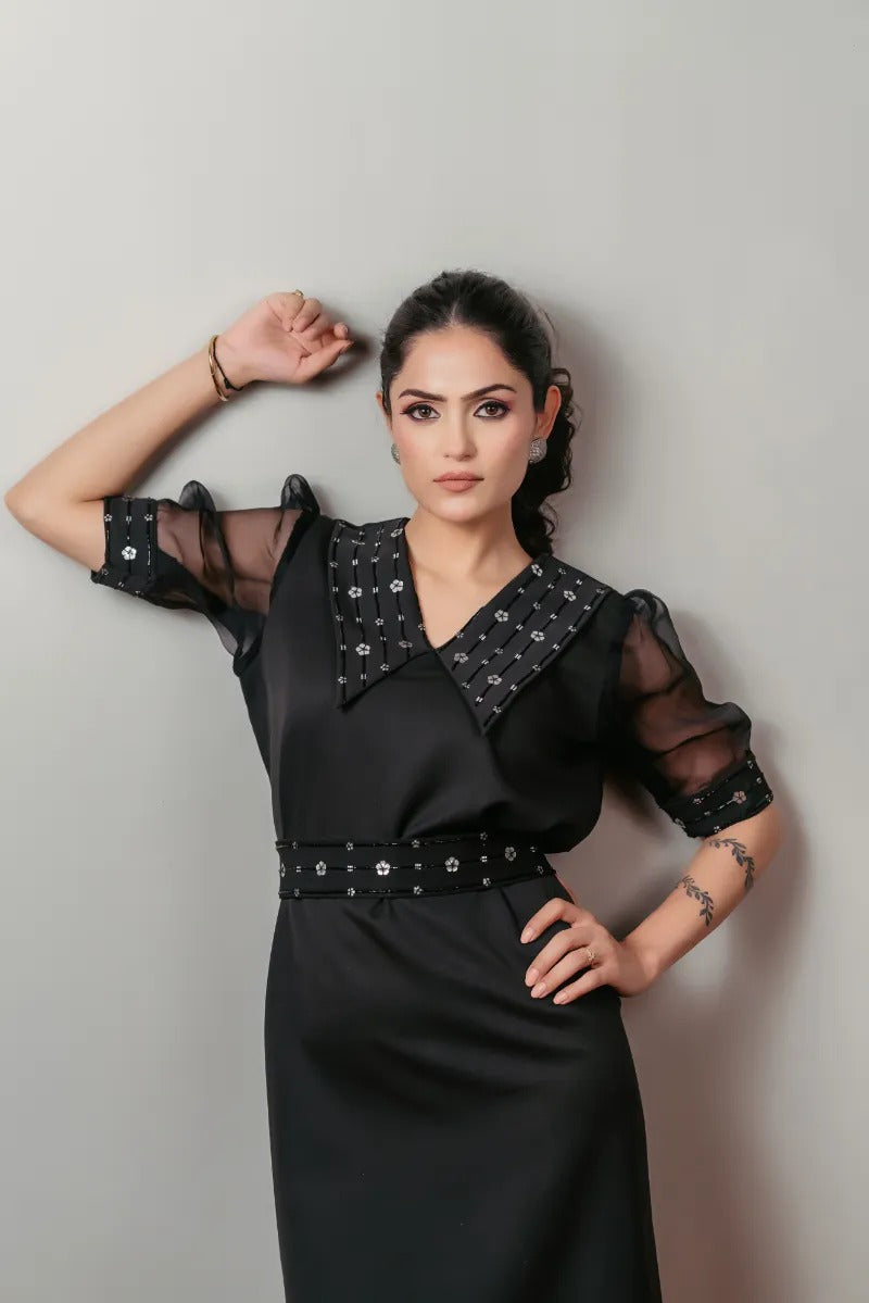 Noirev Black Dress